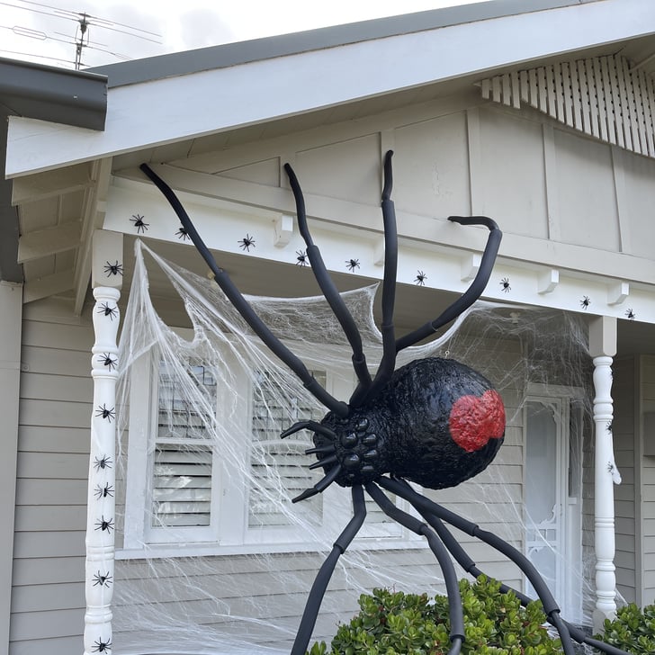 How to Make a DIY Giant Spider | Halloween Decor | POPSUGAR Home UK