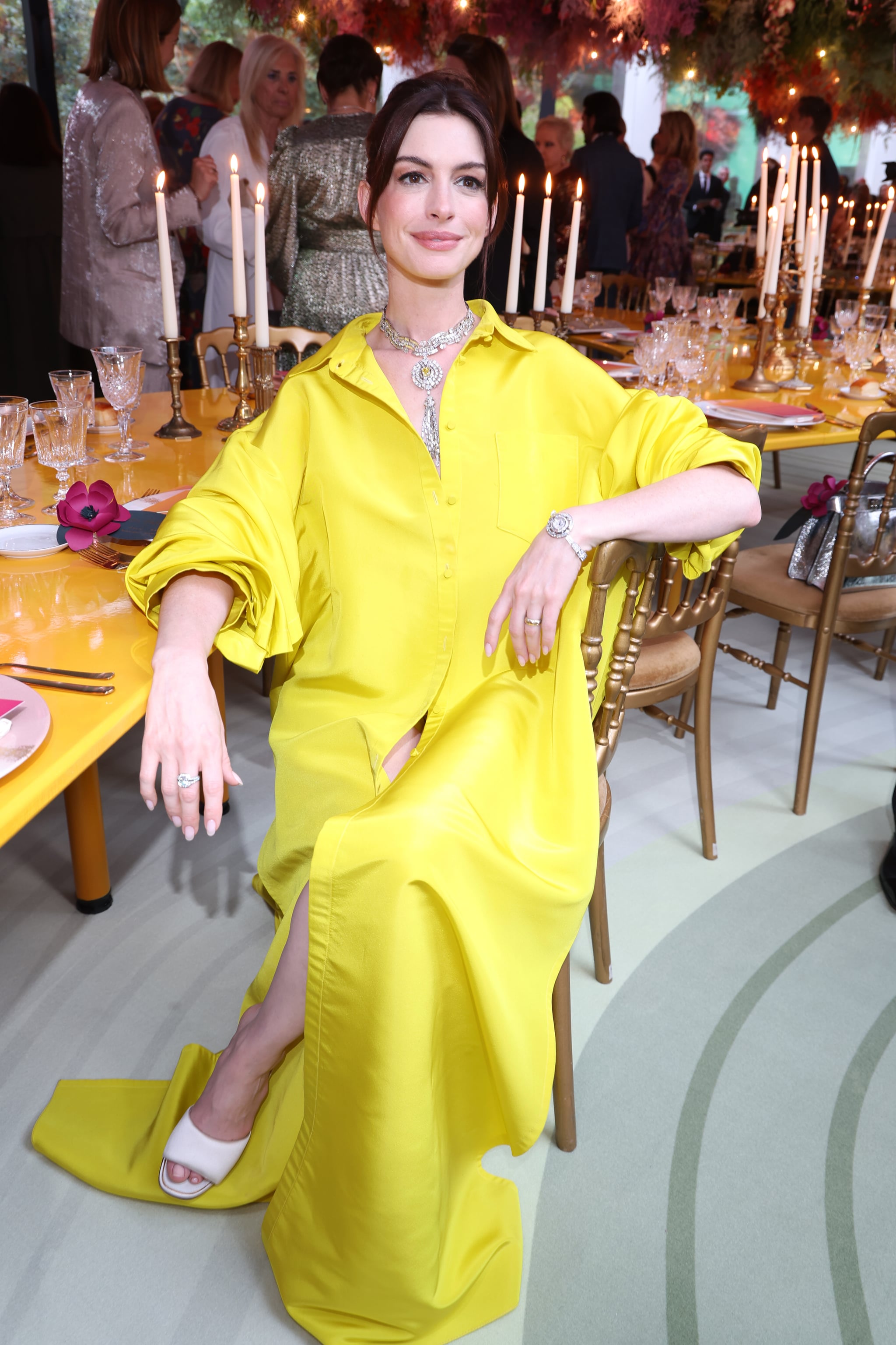 Anne hathaway diamond online necklace