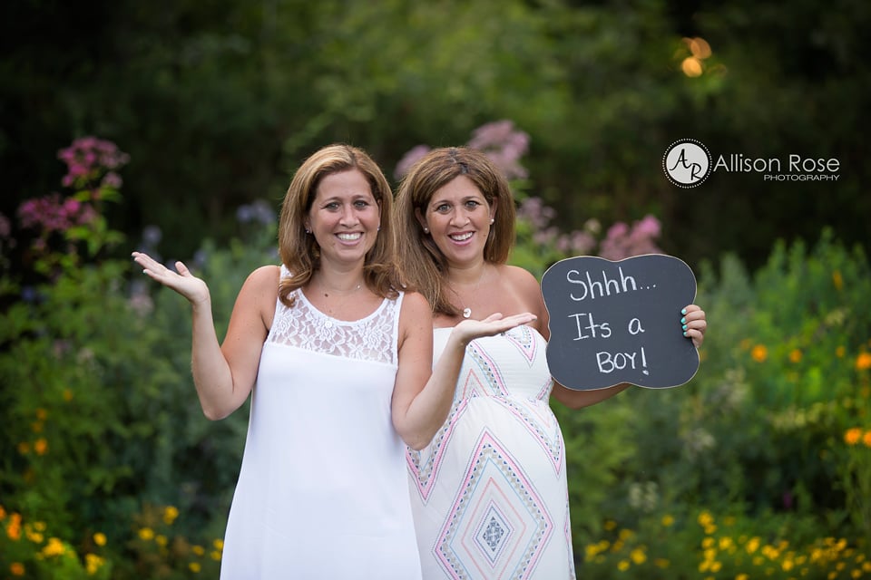 Twin Carries Sister's Child After Cancer Diagnosis