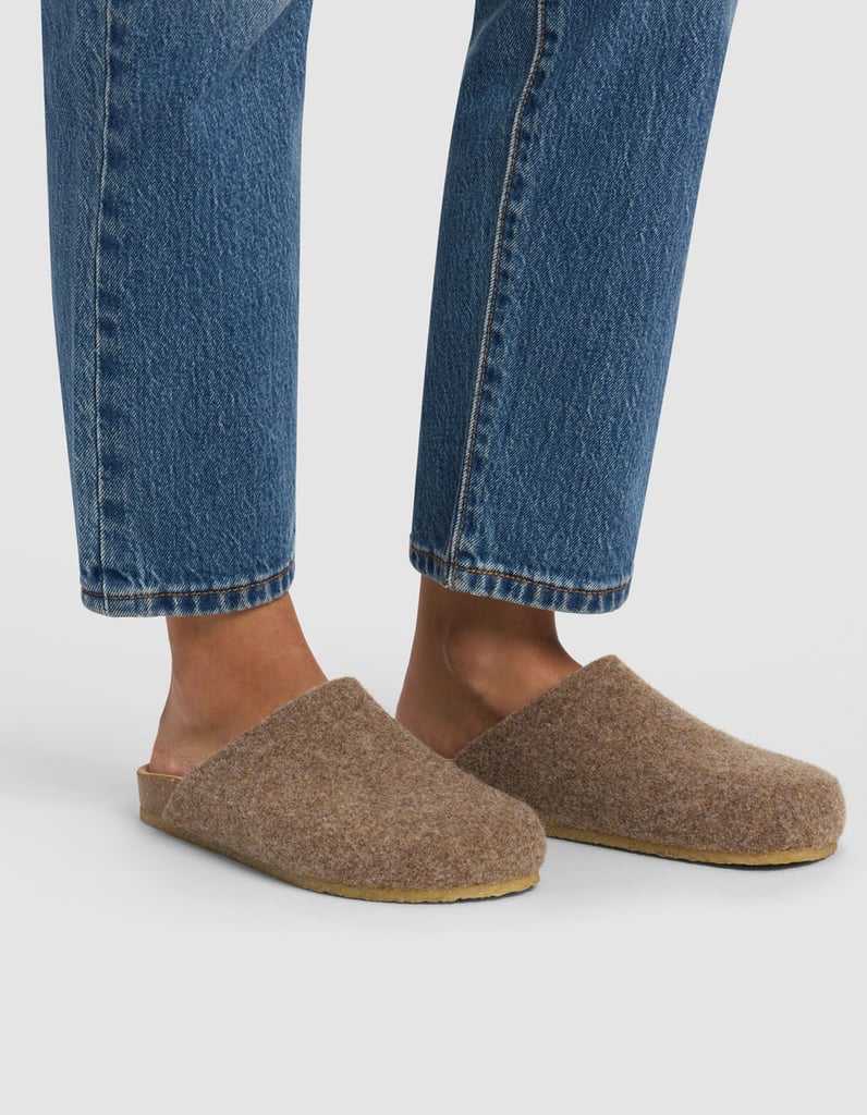 Cozy Earth Lakehouse Clogs