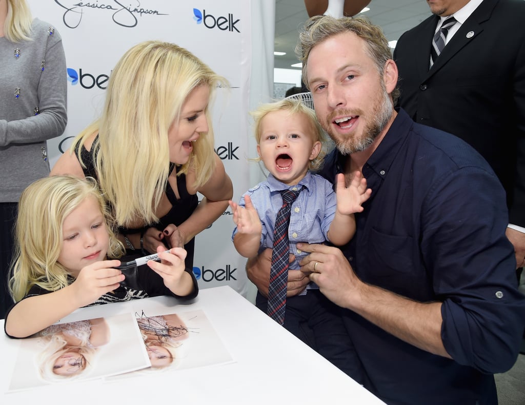 Jessica Simpson's Family at Belk in Dallas | Pictures