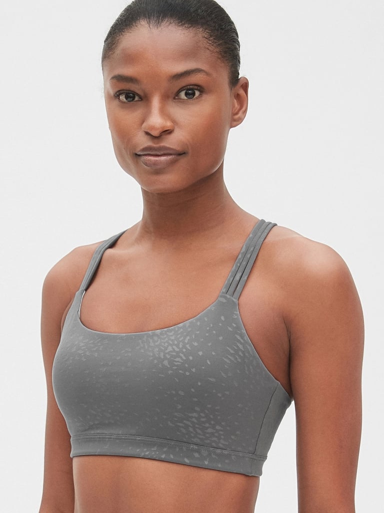 一个束带运动胸罩:GapFit Eclipse中等支持束带运动胸罩