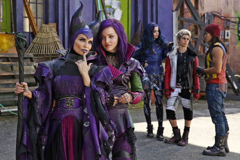 Review: In Disney's 'Descendants 2,' the Kids Are on Their Own
