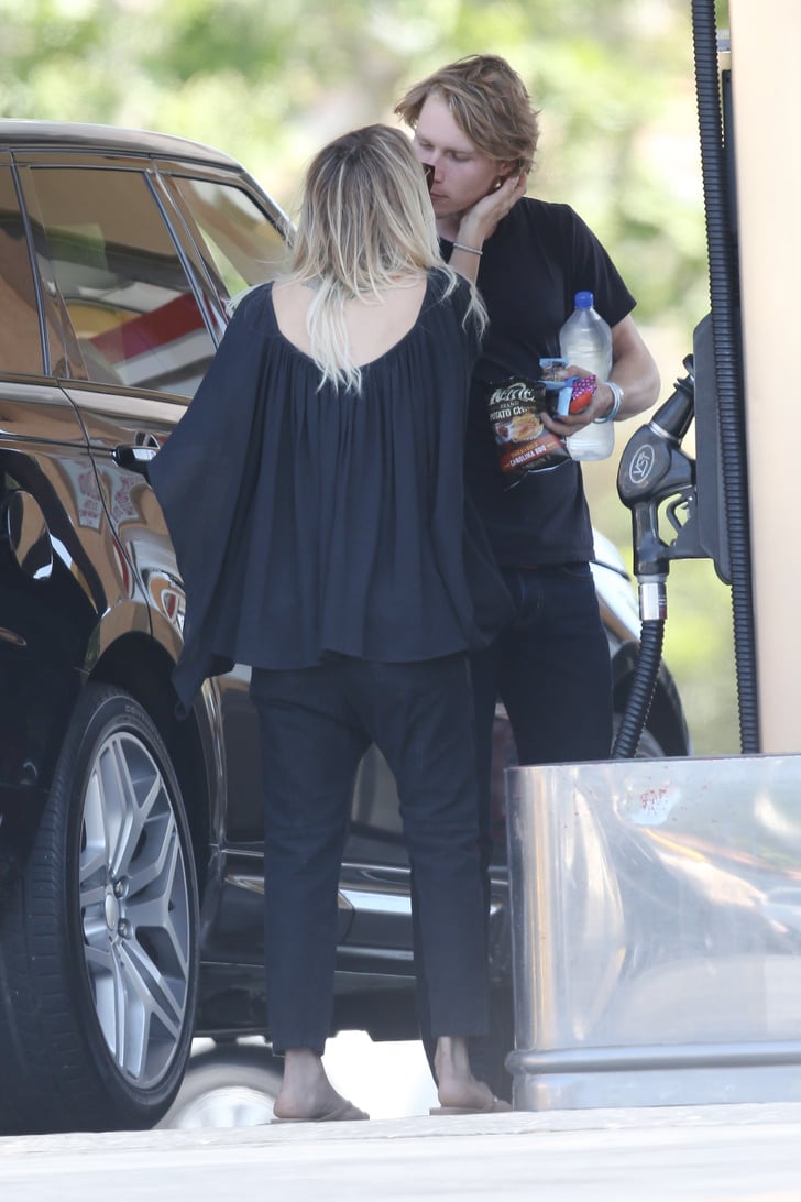 Kaley Cuoco Kissing Her Boyfriend in LA May 2016 POPSUGAR Celebrity