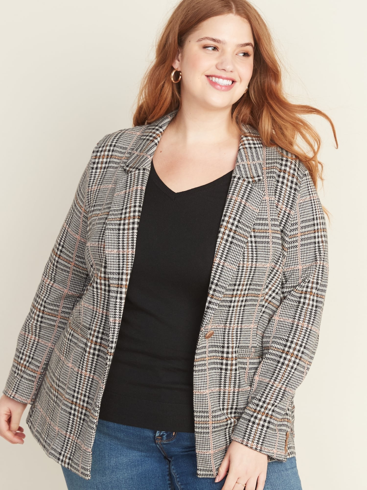 Person med ansvar for sportsspil Snart Pind Old Navy Plus-Size Boyfriend Blazer | I'm a Shopping Editor, and Here's  What I'm Buying at Old Navy This Week | POPSUGAR Fashion Photo 8