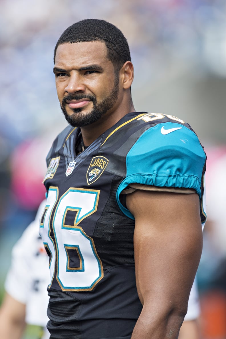 NASHVILLE, TN - OCTOBER 12:  Clay Harbor #86 of the Jacksonville Jaguars on the sidelines during a game against the Tennessee Titans at LP Field on October 12, 2014 in Nashville, Tennessee.  The Titans defeated the Jaguars 16-14.  (Photo by Wesley Hitt/Ge