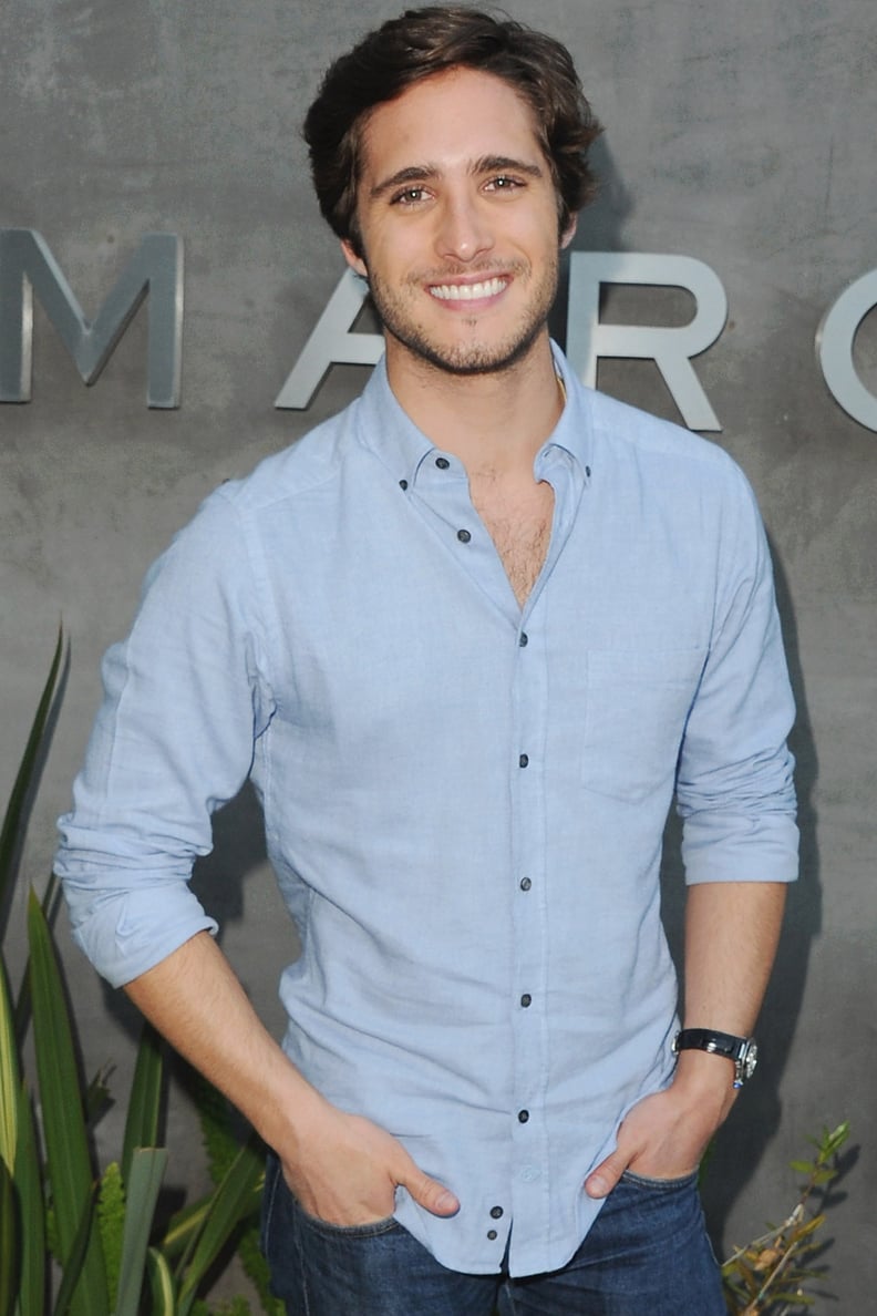 Diego Boneta as Pete Diller