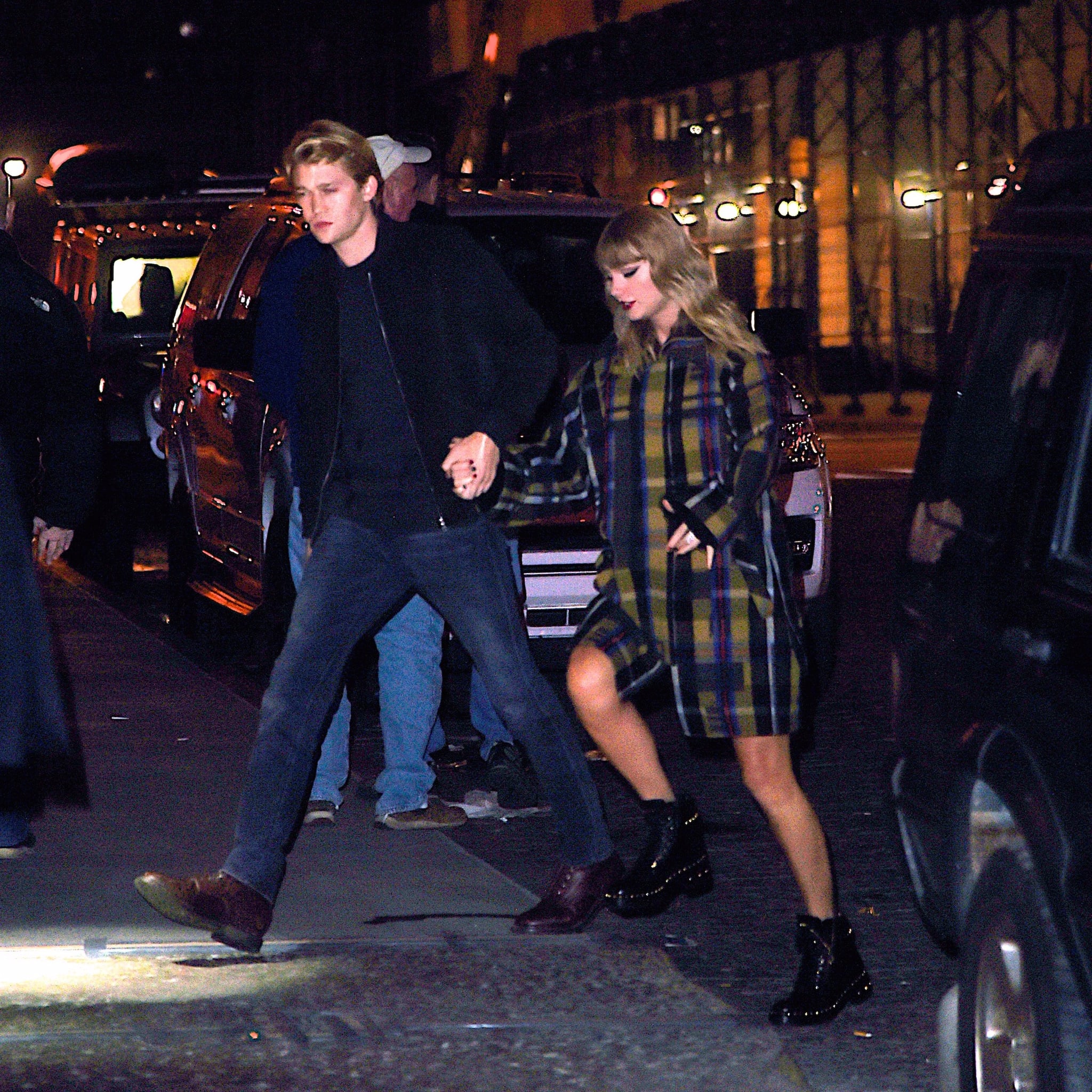 Taylor Swift And Joe Alwyn Out In Nyc December 2017 Popsugar Celebrity Without the association with taylor swift, most people wouldn't be able to place him. taylor swift and joe alwyn out in nyc