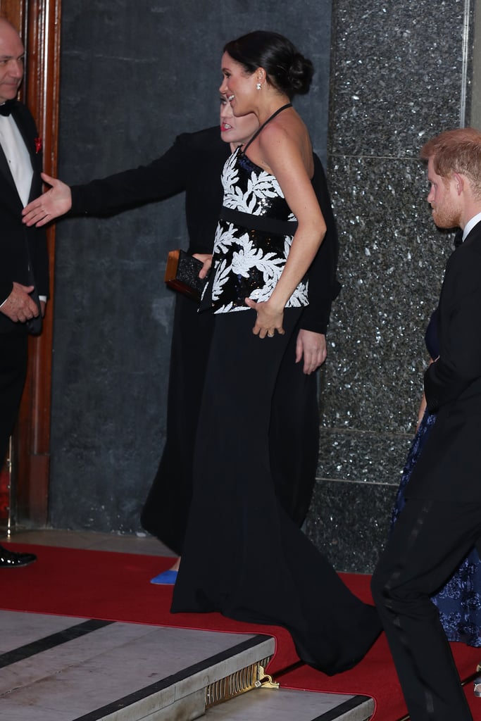 الأمير هاري وميغان ماركل في أمسية Royal Variety Performance