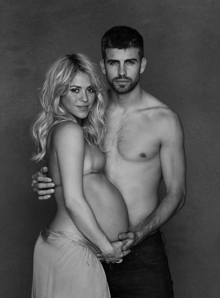 Shakira showed off her full, pregnant belly just before giving birth to baby Milan.
Source: Twitter user shakira Shakira showed off her full, pregnant belly just before giving birth to baby Milan.
Source: Twitter user shakira