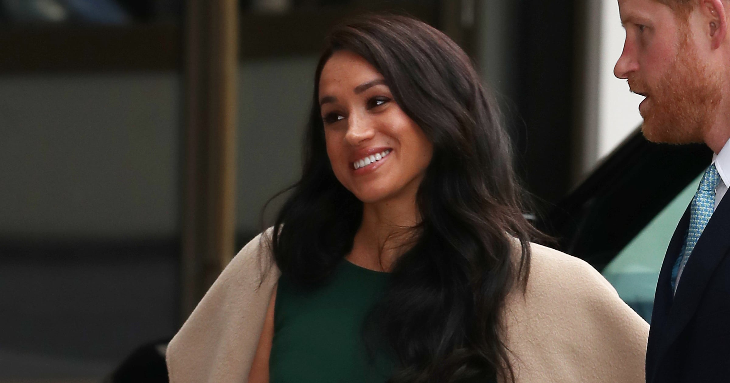 Meghan Markle Rewears Her Green Engagement Dress Popsugar Fashion 7927