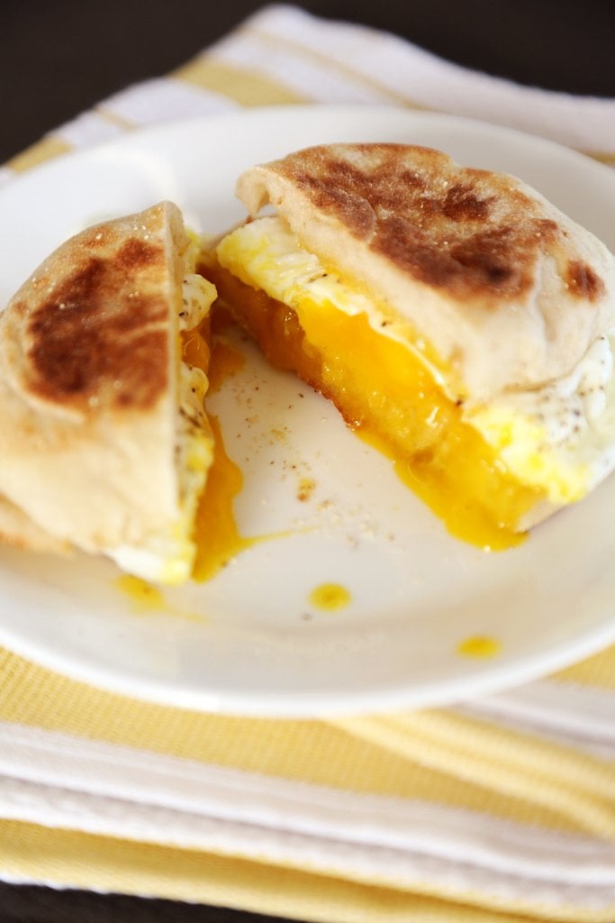 1-Minute Microwaveable Egg Sandwich