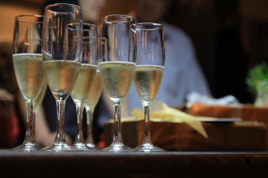 Full Bar Vs Beer And Wine At A Wedding Popsugar Food