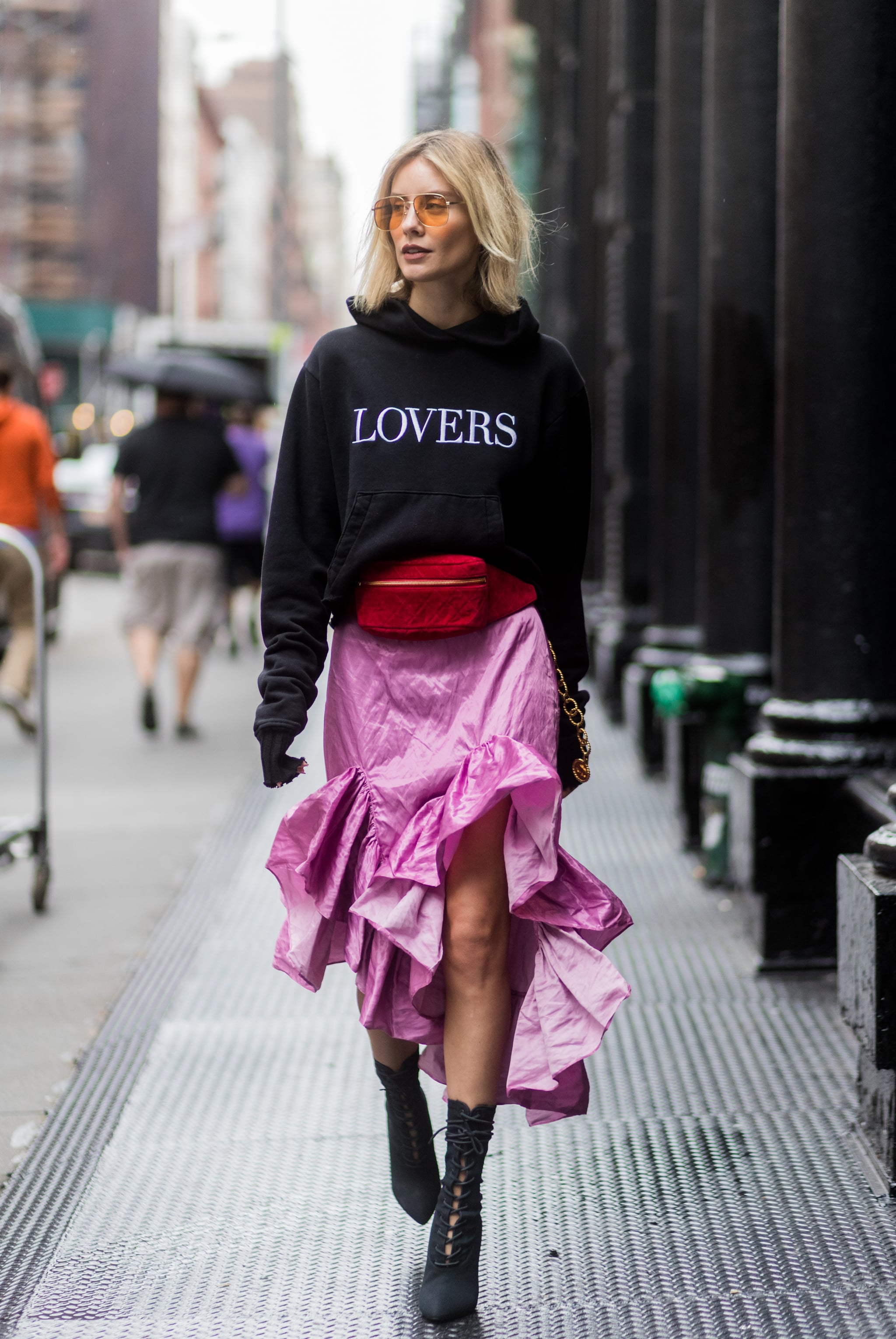 Style It With a Hoodie and Ruffled Skirt | 18 Stylish Ways to Wear a Fanny  Pack This Season | POPSUGAR Fashion Photo 4
