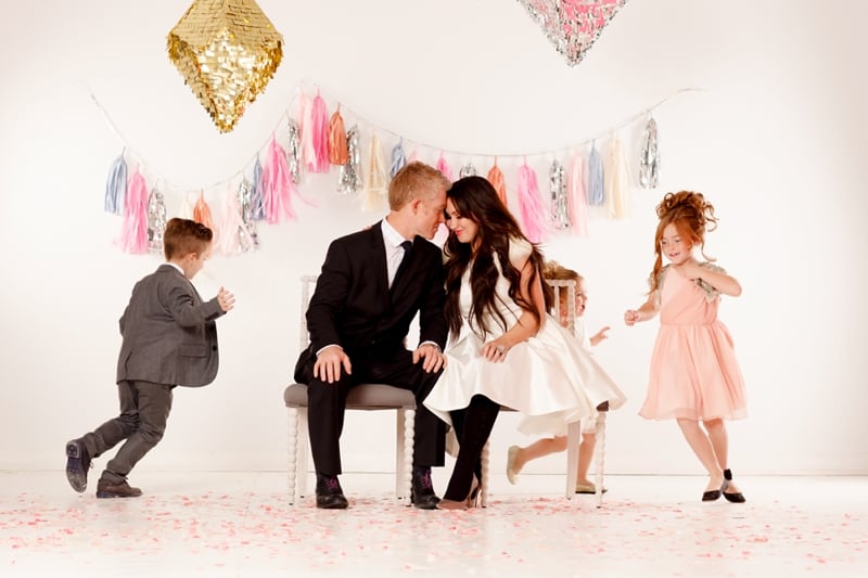 Confetti Glitter Holiday Family Photo Shoot
