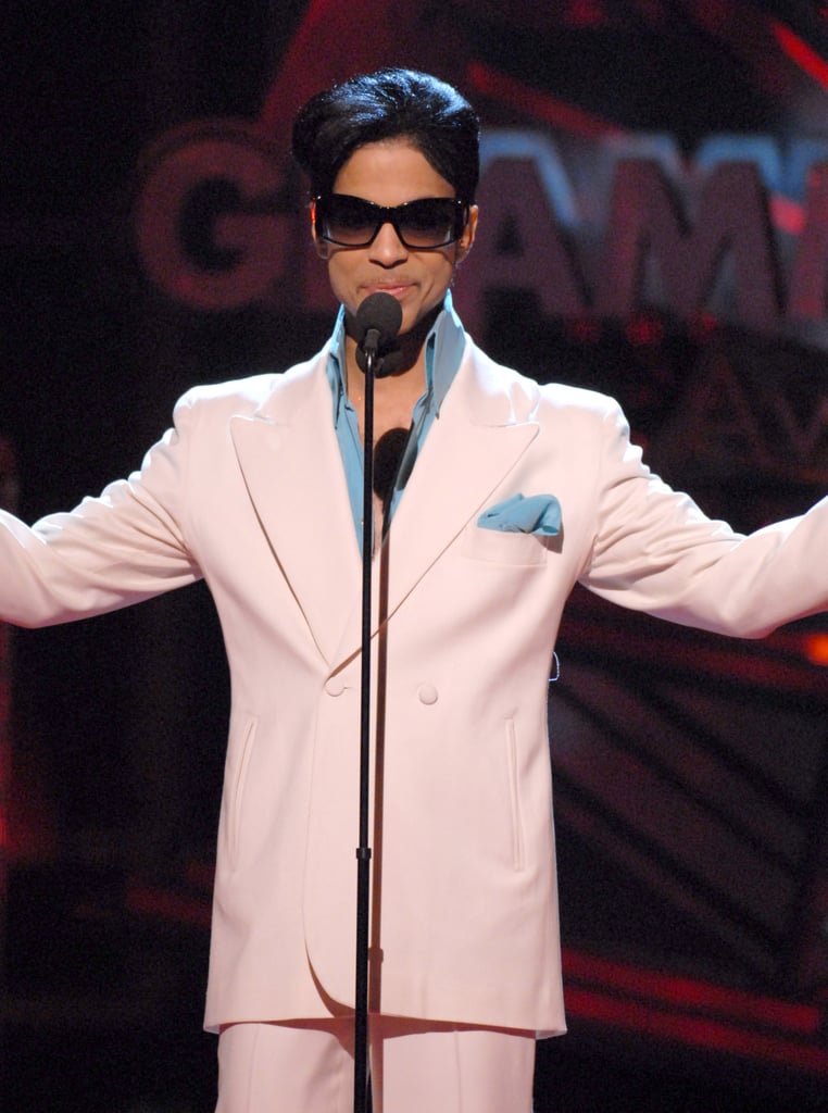 Prince took the stage to present Beyoncé with an award.