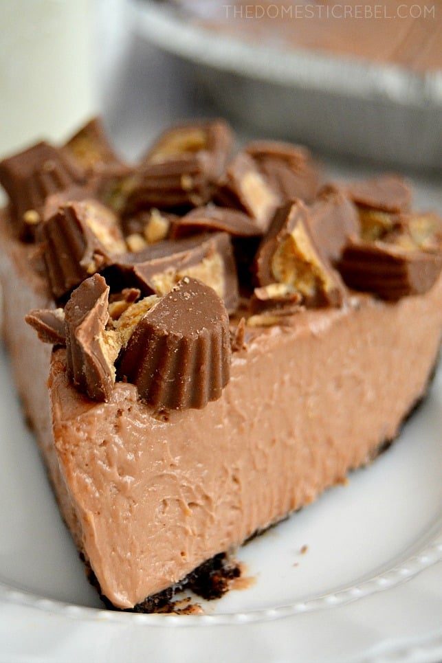 No-Bake Reese's Peanut Butter Cup Cheesecake