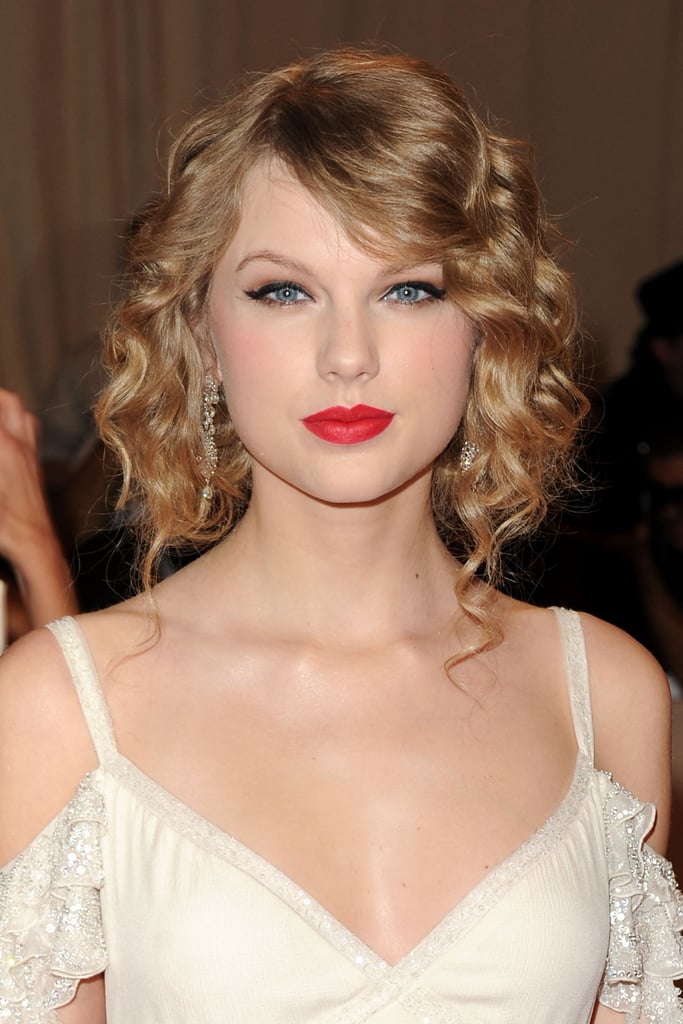 Taylor Swift at the Met Gala Pictures