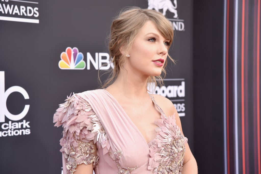 Taylor Swift Versace Dress at Billboard Music Awards 2018