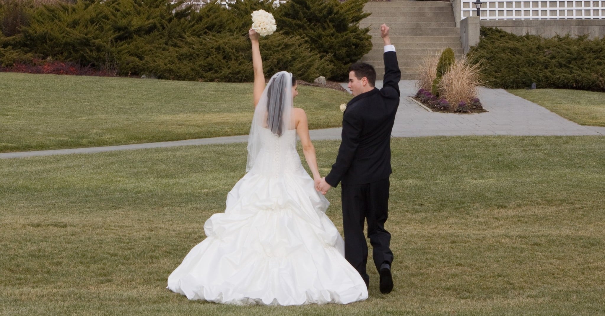 Planning a Last-Minute Wedding | PS Love I Planned My Wedding in Just 2 Months, and It Was the Best Decision