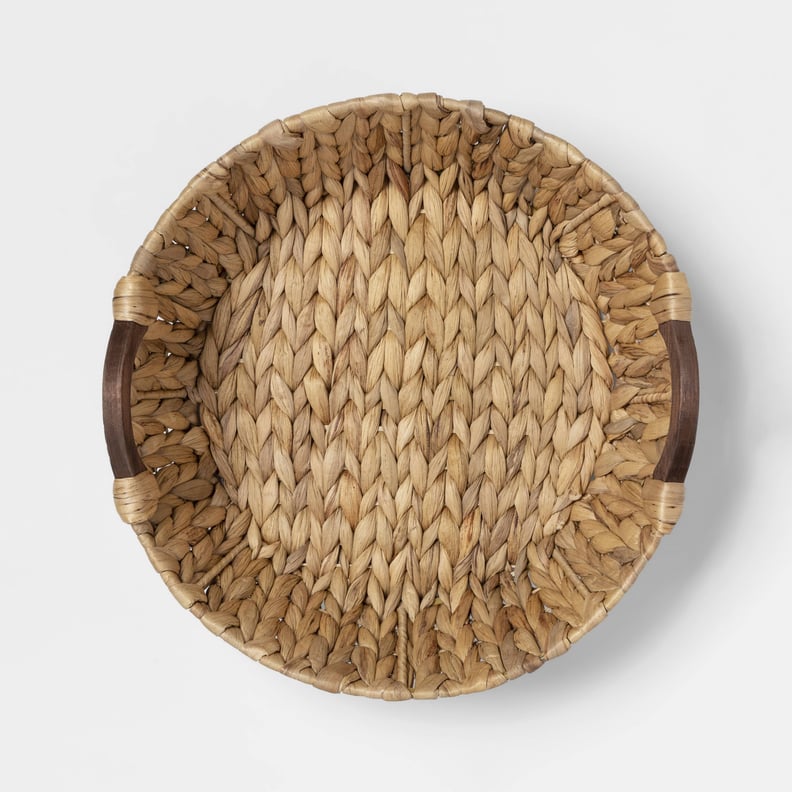 (New) Cravings by Chrissy Teigen Water Hyacinth Basket With Wood Handles