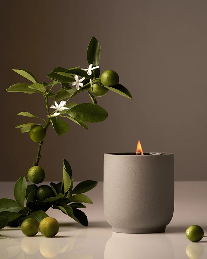 Home Gifts: Homecourt Candle