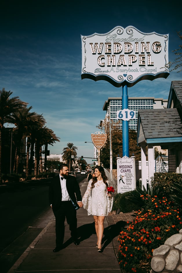 Cool Las Vegas Elopement