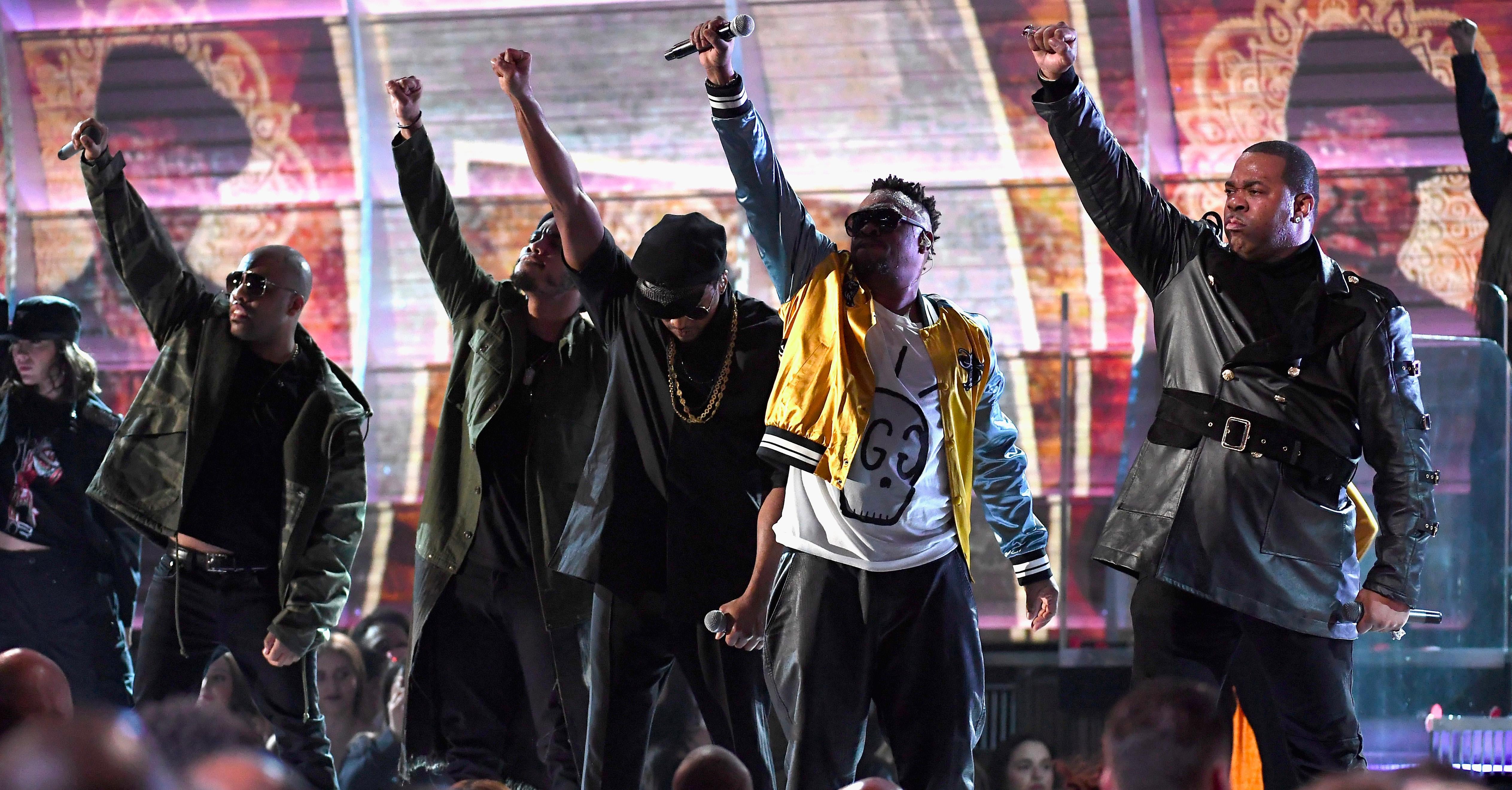 Rihanna Was Really Grooving During Tribe Called Quest At The Grammy Awards