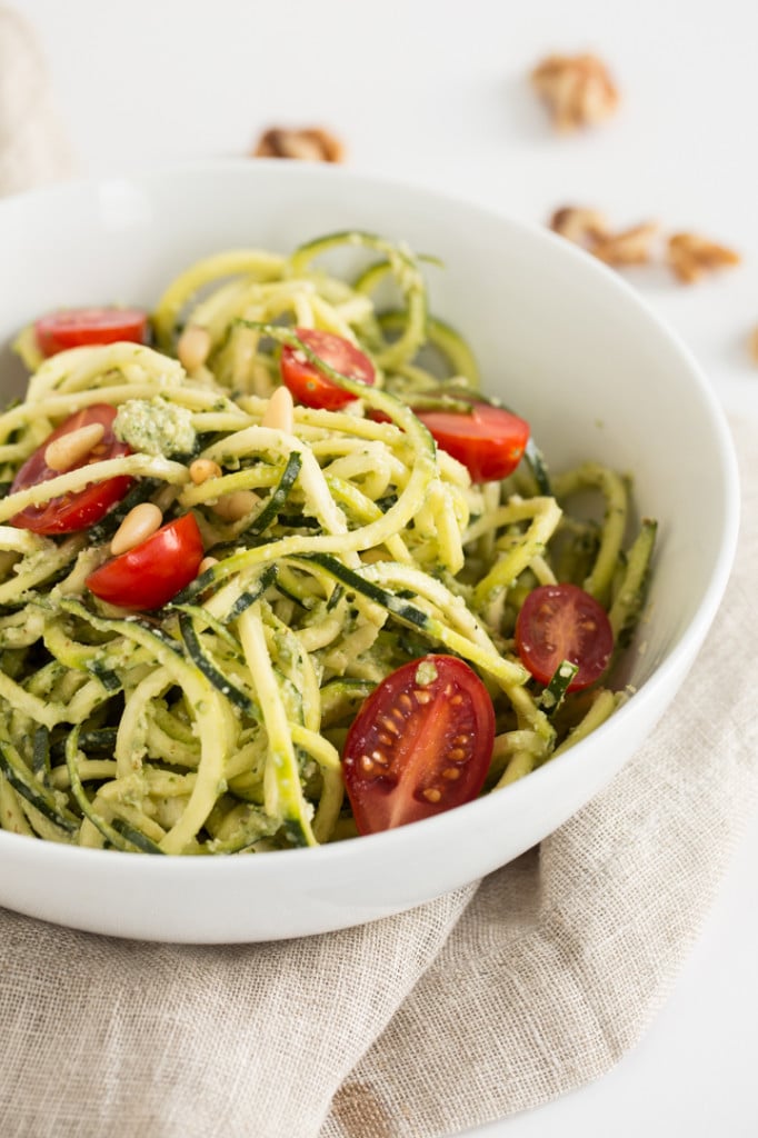 Pesto Zucchini Noodles | Family-Friendly Spiralized Vegetable Recipes ...