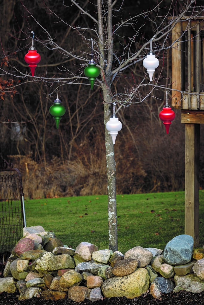 Finial Pulsing Outdoor Ornament