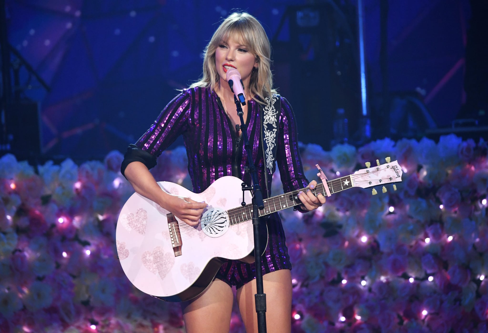 NEW YORK, NEW YORK - JULY 10: Taylor Swift performs onstage as Taylor Swift, Dua Lipa, SZA and Becky G perform at The Prime Day concert, presented by Amazon Music at on July 10, 2019 at Hammerstein Ballroom in New York City. (Photo by Kevin Mazur/Getty Images for Amazon )