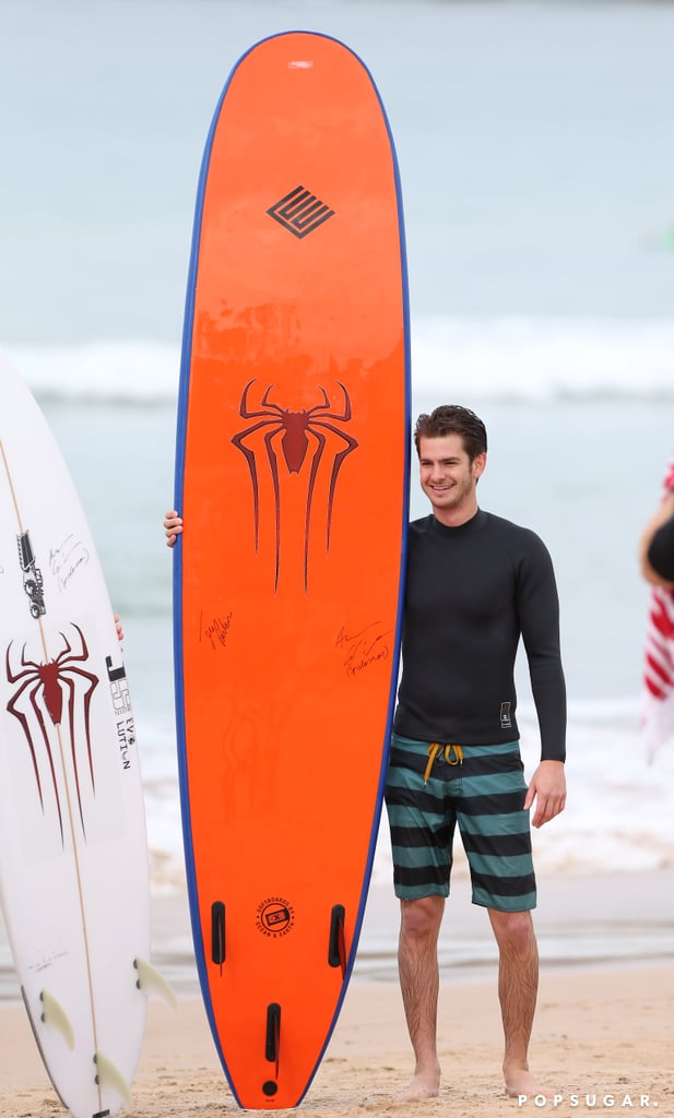 Andrew Garfield Teaching Kids With Autism to Surf | Pictures
