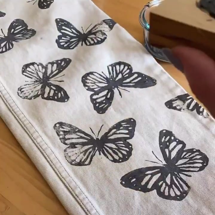 Does the paint/butterfly design on this bag make it look tacky? Or