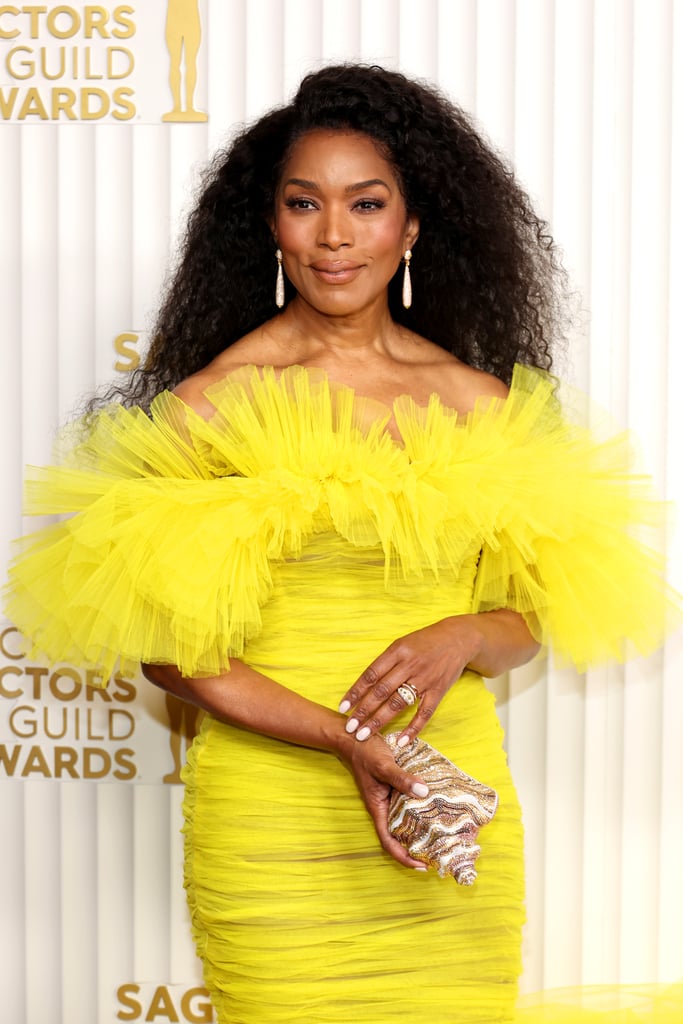 Angela Bassett's Natural Curls and "Rich Girl" Nails at the SAG Awards