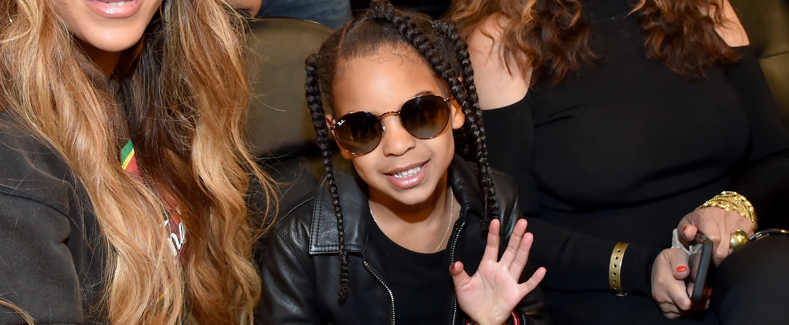 Blue Ivy Carter Bidding at 2018 Wearable Art Gala Auction POPSUGAR