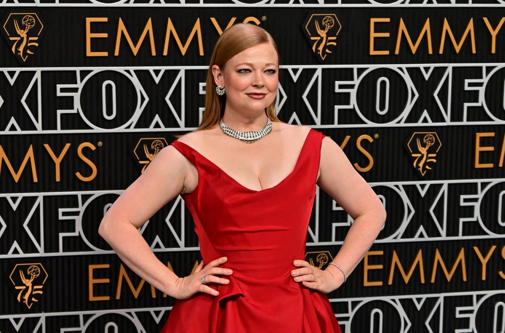 Sarah Snook's Side-Part Hairstyle at the Emmys 2024