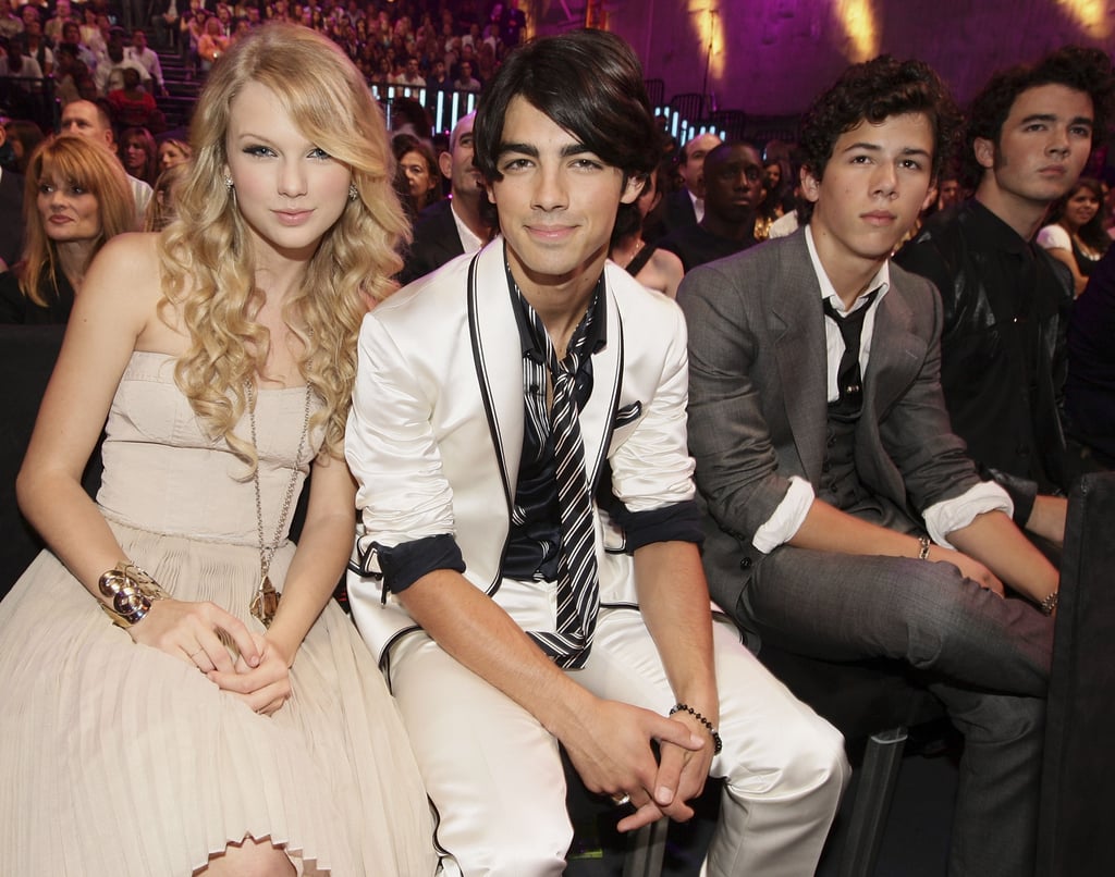 Jonas Brothers' Reaction to Taylor Swift's BBMAs Performance