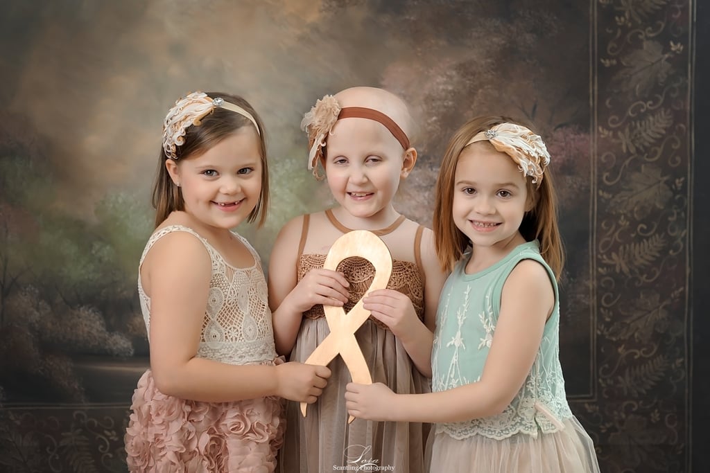 Girls Recreate Viral Cancer Photo