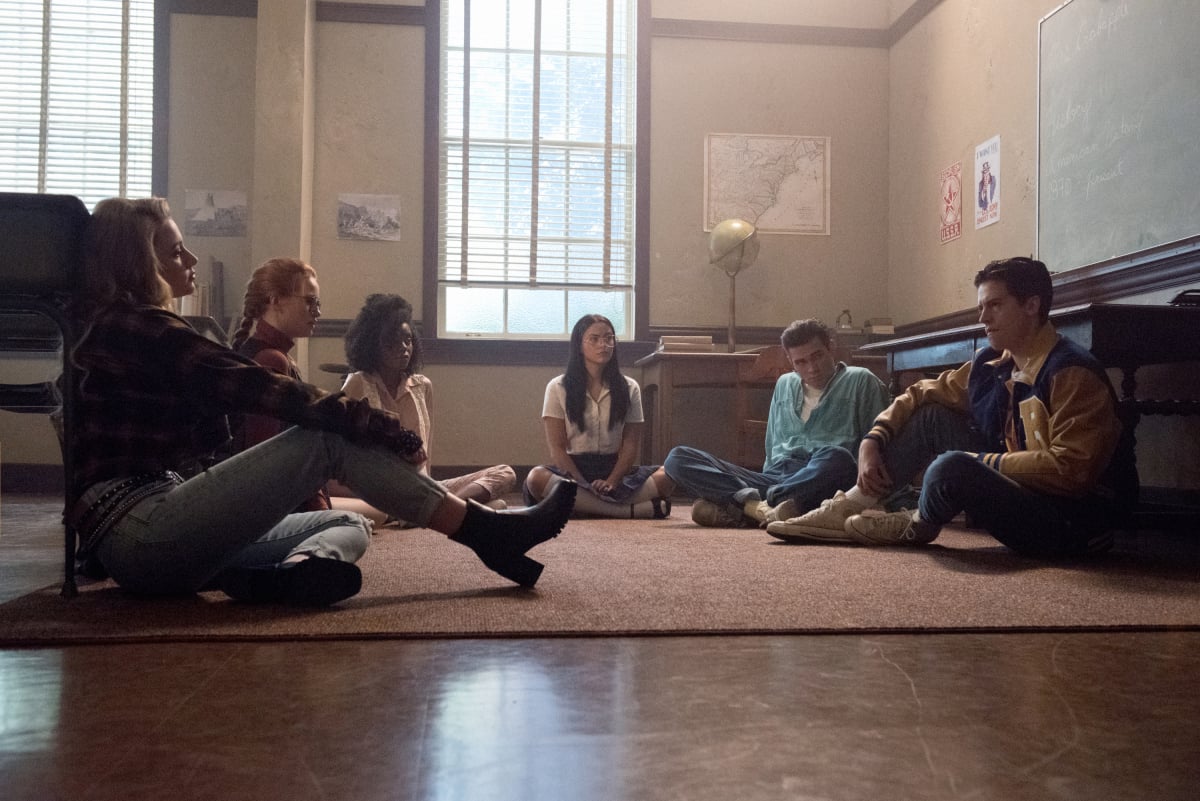 Riverdale Season 3 Flashback Episode Pictures Popsugar Entertainment