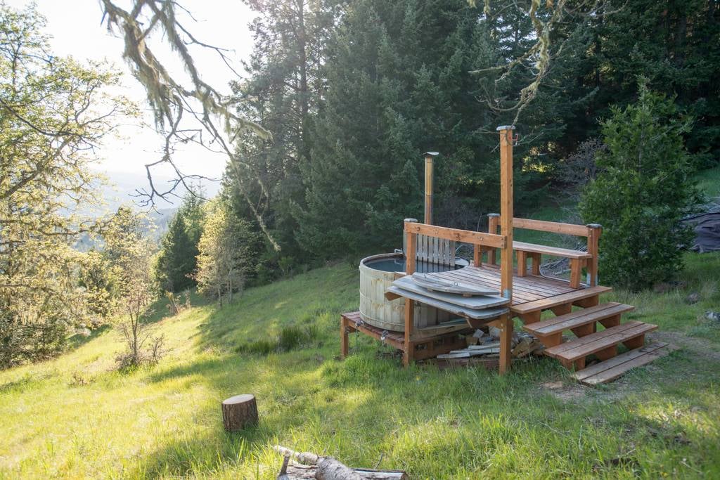 Oregon Tower Airbnb POPSUGAR Smart Living Photo 11