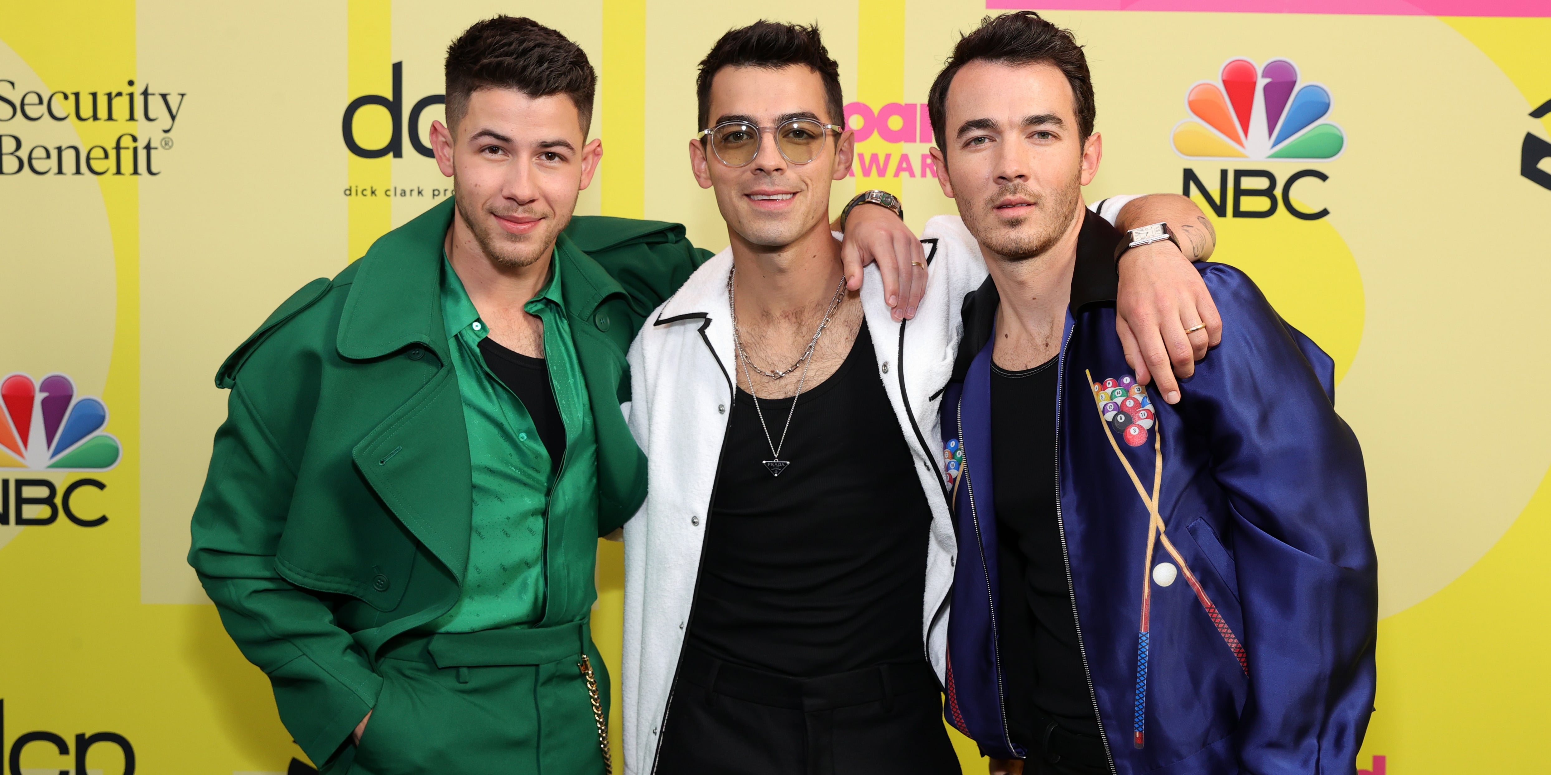 Jonas Brothers, Marshmello Drop New Single 'Leave Before You Love Me