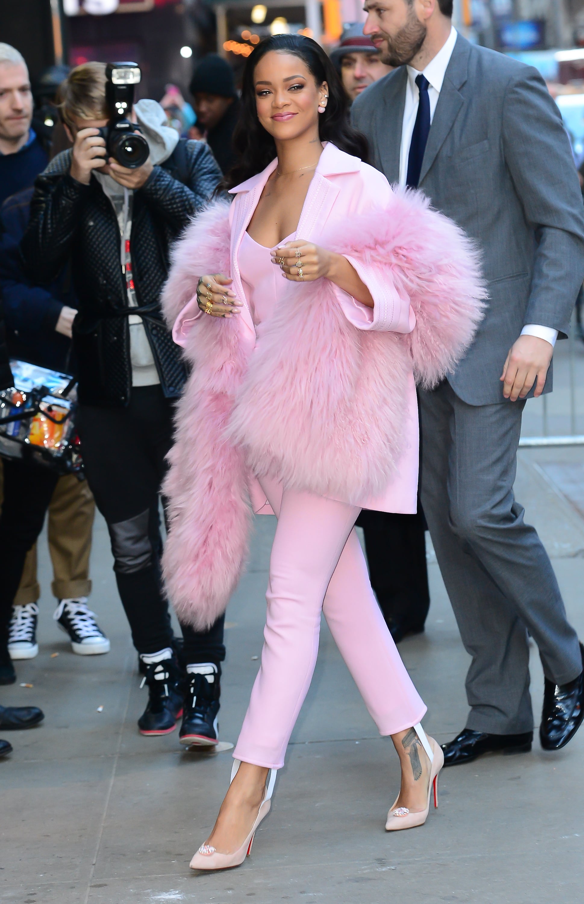 Ariana grande sales pink fur coat