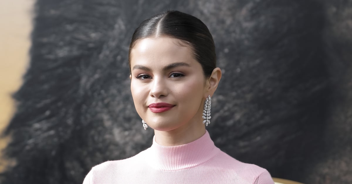 8. Selena Gomez's Glitter Nail Polish Designs - wide 11