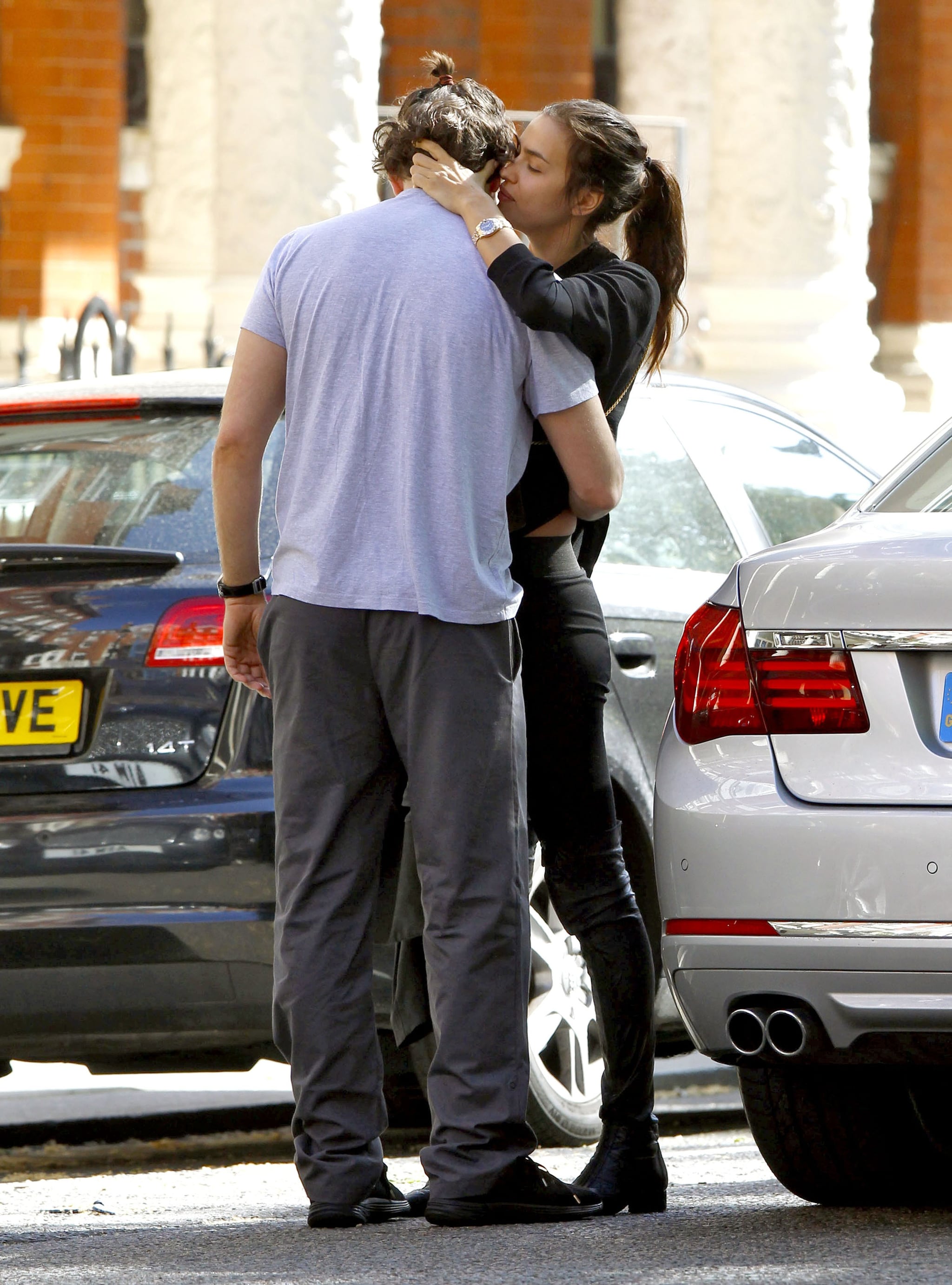 Bradley Cooper and Irina Shayk Kissing in London. 