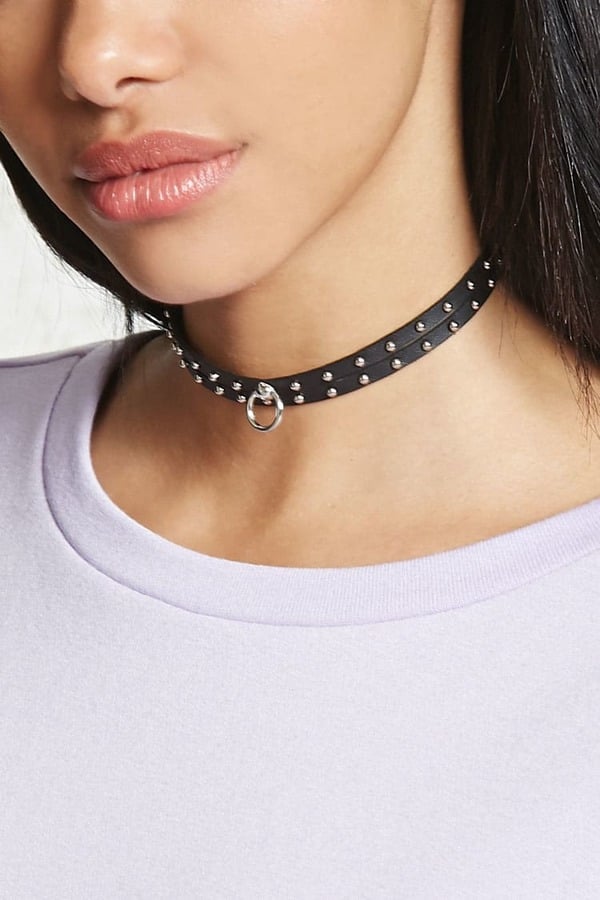 Forever 21 Studded Choker | Taylor Swift's Outfits in 