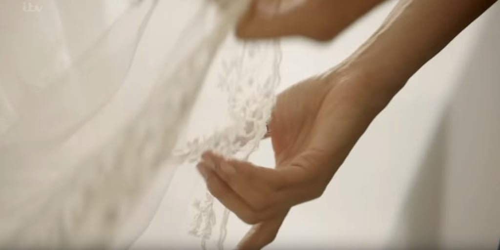 Meghan Markle Seeing Wedding Dress For the First Time Video