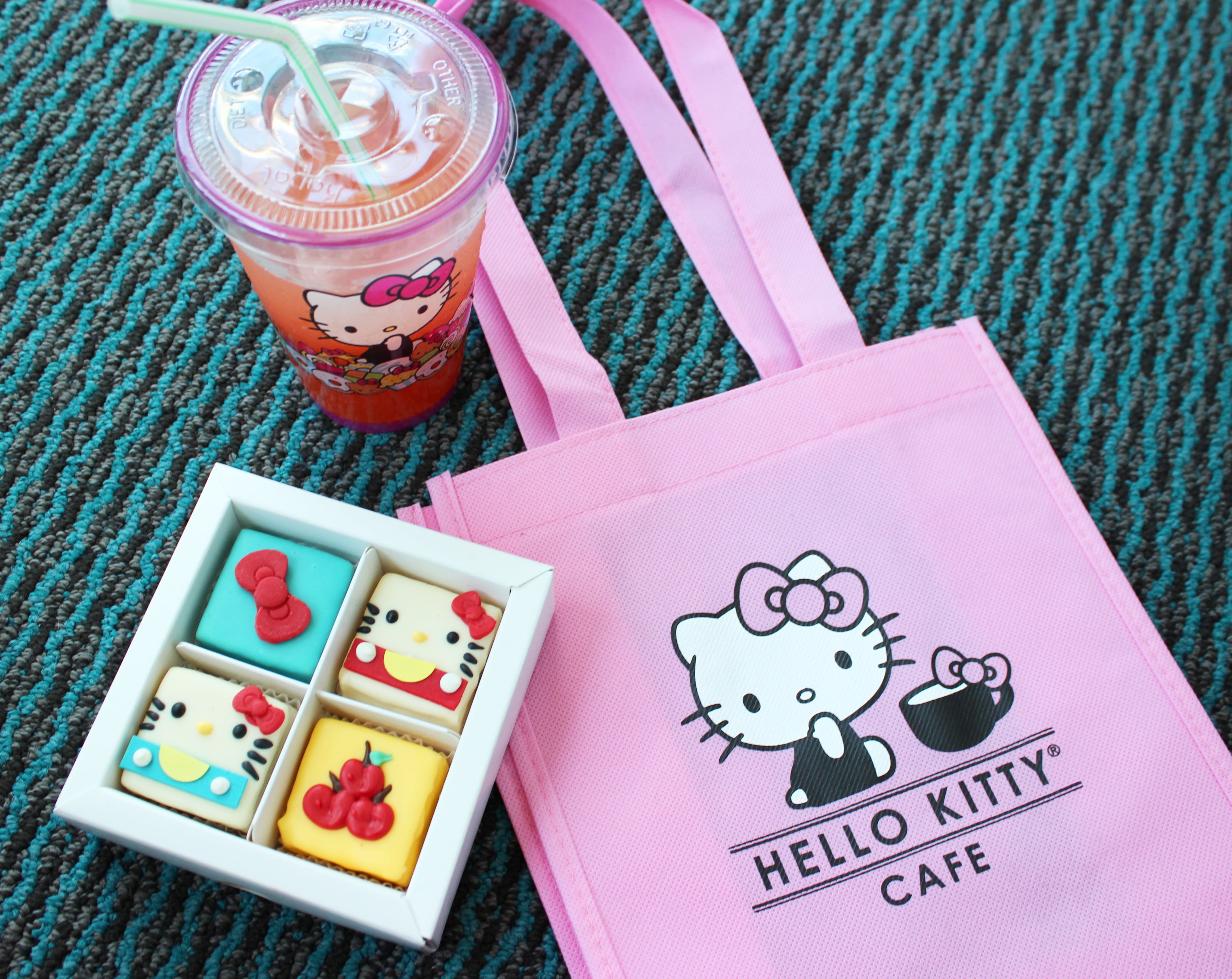 Hello Kitty Food Truck Review