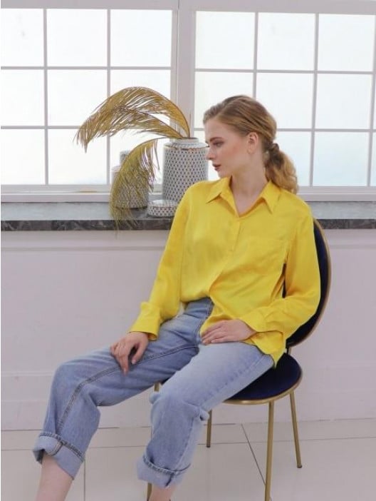 P & Lot Point Collar Silk Blouse P & Lot Point Collar Silk Blouse