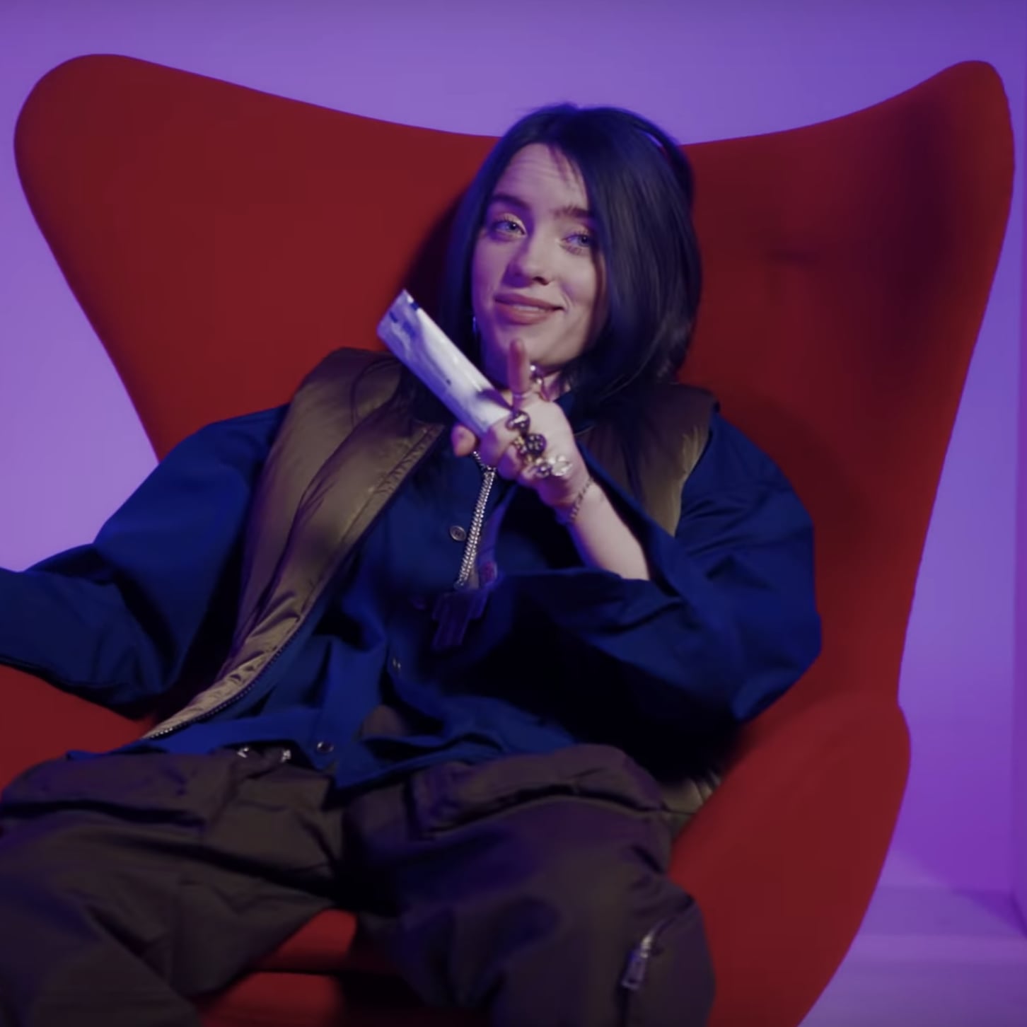 Billie Eilish S Funniest Interview Videos Popsugar Celebrity Image in black and white collection by ｑｕｅｅｎ ｂ. billie eilish s funniest interview