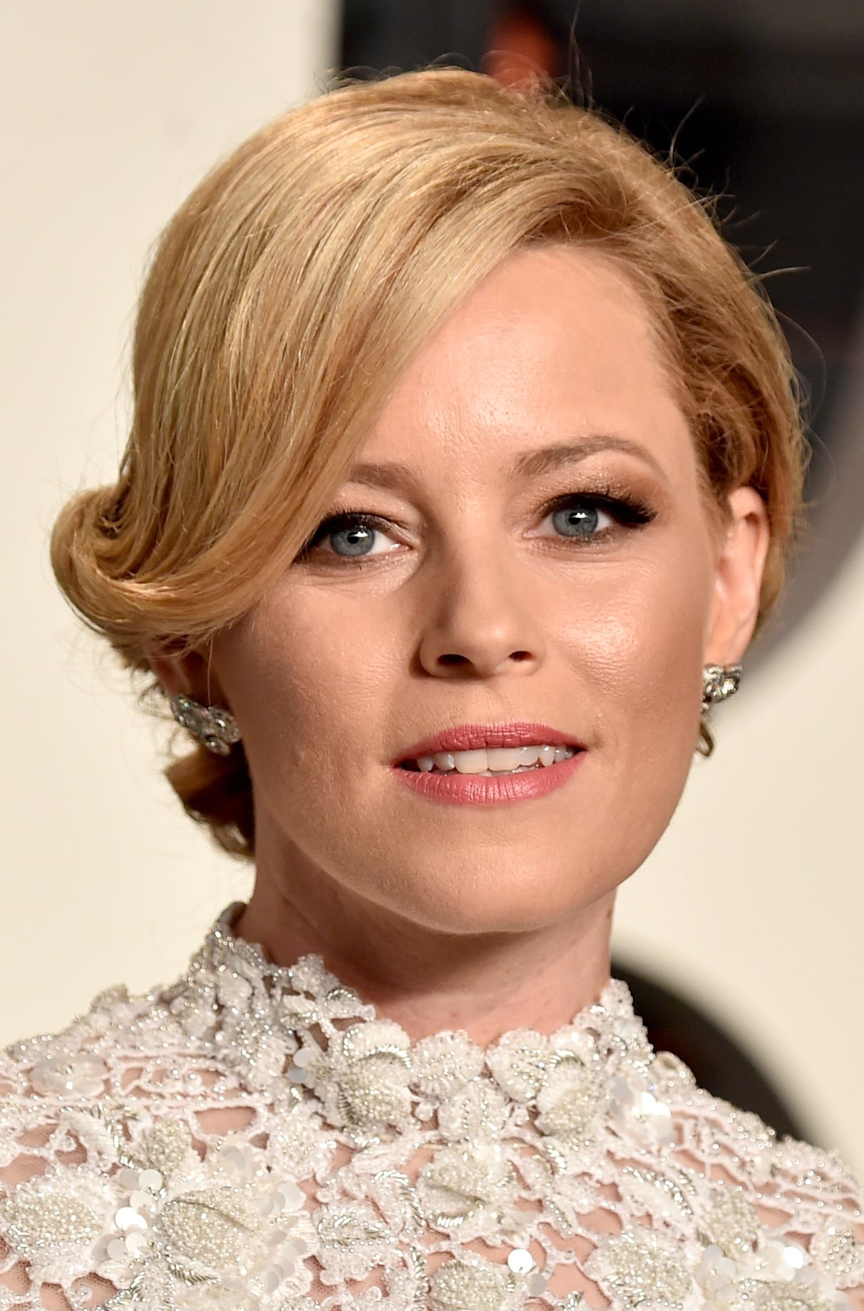 Elizabeth Banks | You Need to See These Stunning Oscars Afterparties Looks  | POPSUGAR Beauty Photo 22